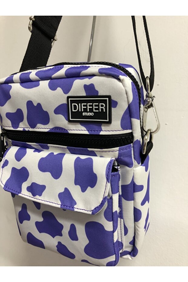 حقيبة كتف/حقيبة كروس بنمط البقرة من ستوديو ليلك - 3