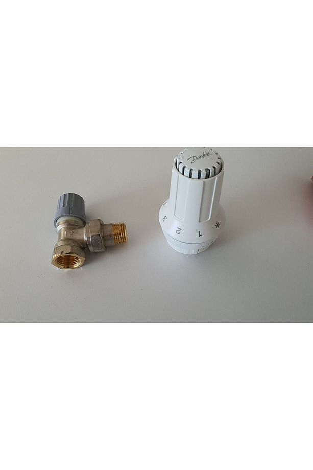 1/2" Köşe Tip Termostatik Radyatör Vana Takımı - 3