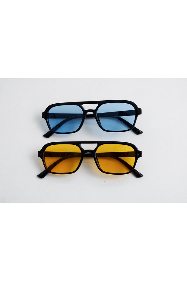 NEW SEASON, NEW OPPORTUNITY! INVOICED 2-PIECE SET UNISEX SUNGLASSES SET