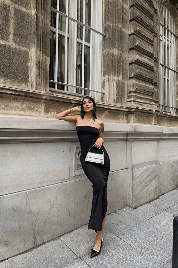 فستان أساسي أسود بدون حمالات مع فتحة في الخلف - 3