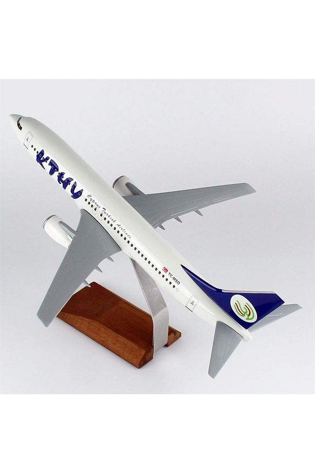 THY060 1/100 Ölçek, Kıbrıs KTHY B737-800 Yolcu Uçağı, Sergilemeye Hazır Ahşap Standlı Model - 3