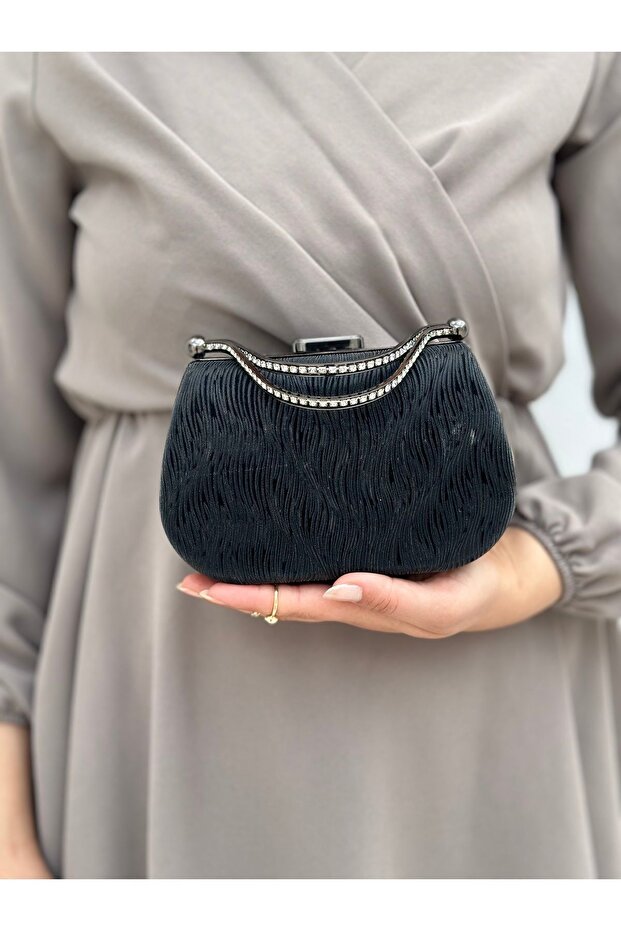 Women's Wavy Black Evening Dress Clutch Bag