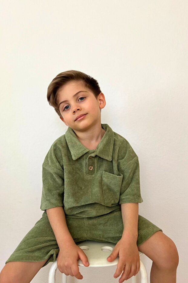 Boys' Shirt Collar Terry Fabric Khaki T-Shirt - 2-Piece Set with Shorts