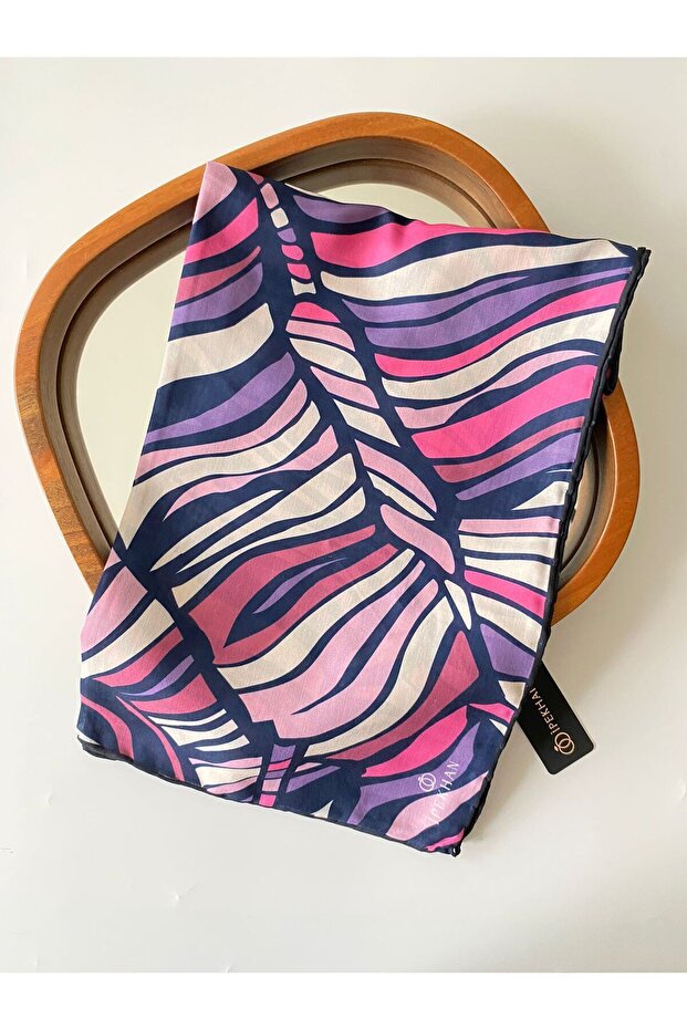 وشاح بنمط مخطط من القطن الرقيق - 1