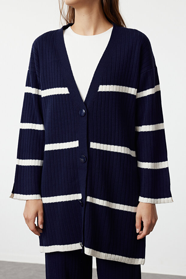 Granatowy, dzianinowy sweterek-spodnie Roving Zestaw dół-góra TCTAW24US00033 - 3