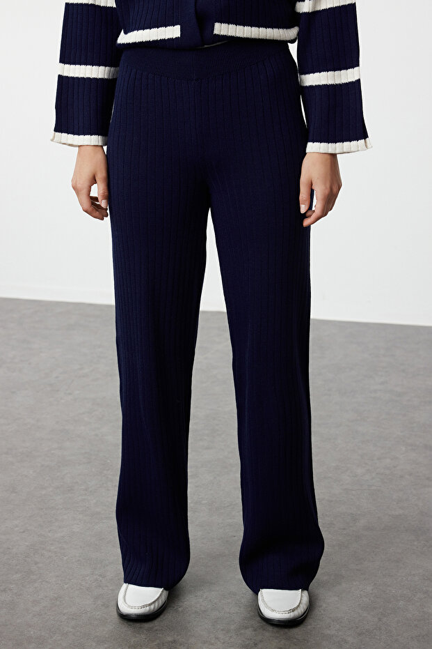 Granatowy, dzianinowy sweterek-spodnie Roving Zestaw dół-góra TCTAW24US00033 - 4