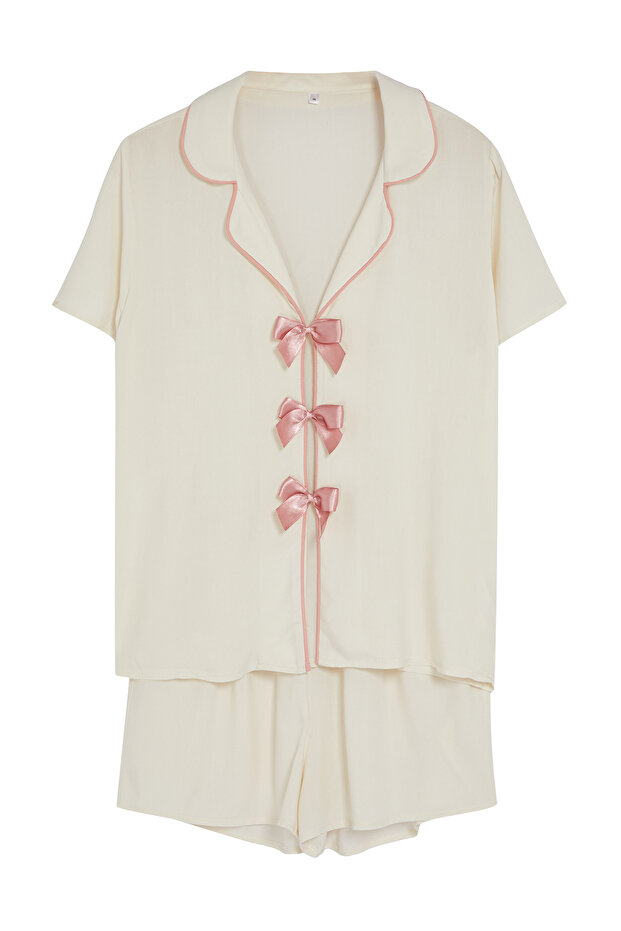 Beyaz Kurdele/Fiyonk ve Biye Detaylı Viskon Şortlu Dokuma Pijama Takımı THMSS24PT00290 - 7
