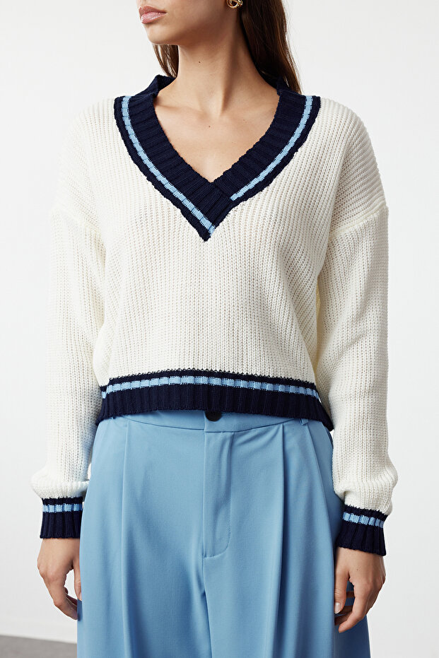 Ekru Crop Kolej Temalı Triko Kazak TWOAW22KZ1492 - 4