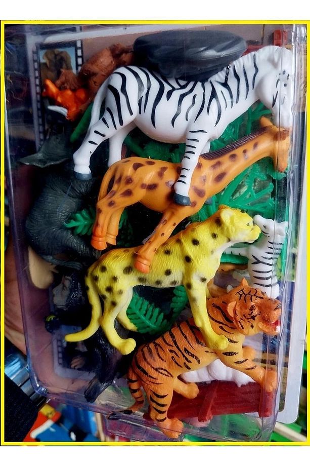 Aslan Kaplan Zürafa Maymun Goril Zebra Ayı Taş Ağaç Çit 20li Kırılmaz Orjinal Hayvan Seti - 1