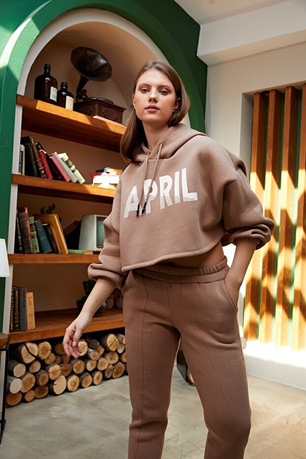 Camel Şardonlu Kısa Sweatshırt. - 1