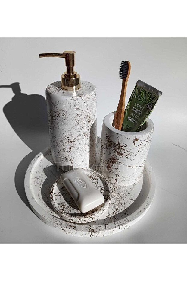 Gold & Gold Patterned Bathroom Set - 2