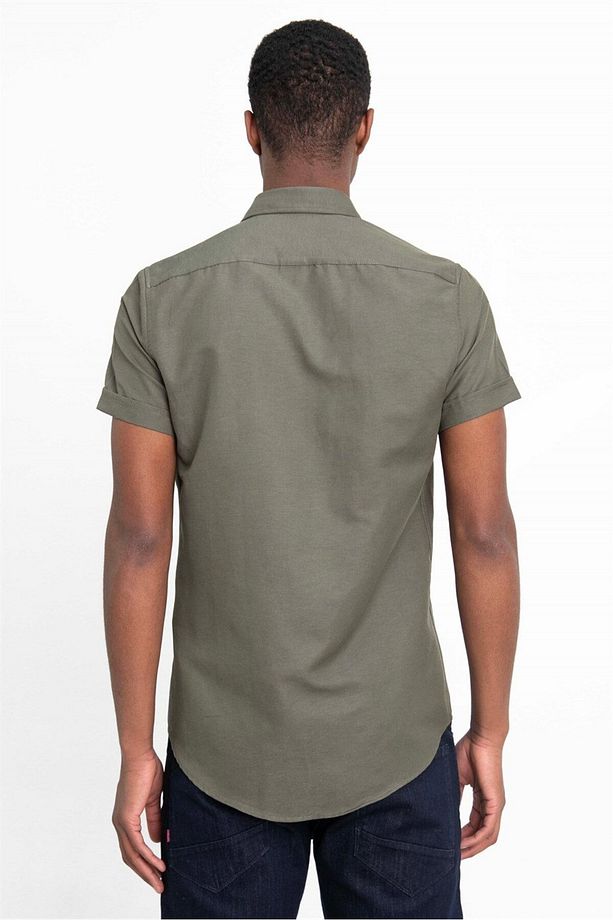 Erkek Slim Fit Dar Kesim Kısa Kollu Pamuklu Oxford Doku Kolay Ütülenebilir Haki Düğmeli Yaka Gömlek - 4