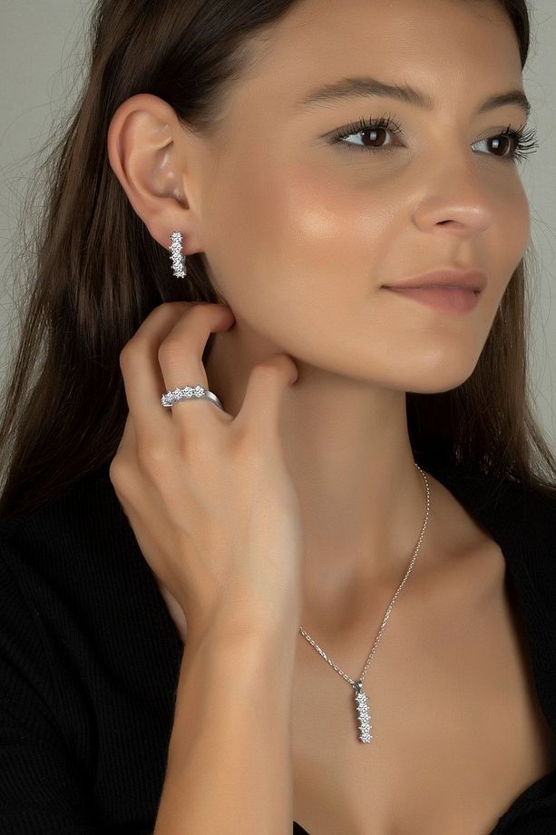 Elmas Modeli Beş Taş Gümüş Takı Seti - 2
