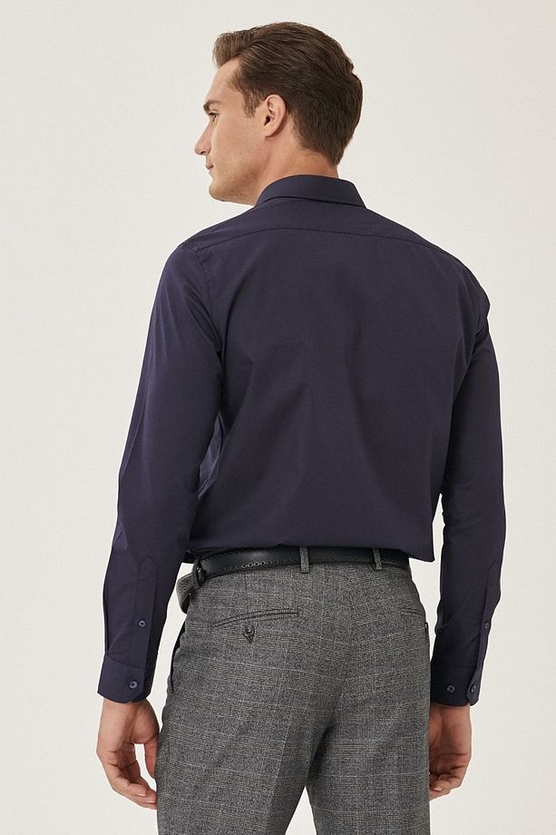 Erkek Koyu Lacivert Ütülemesi Kolay Non-Iron Slim Fit Dar Kesim Klasik Yaka Pamuklu Gömlek - 4