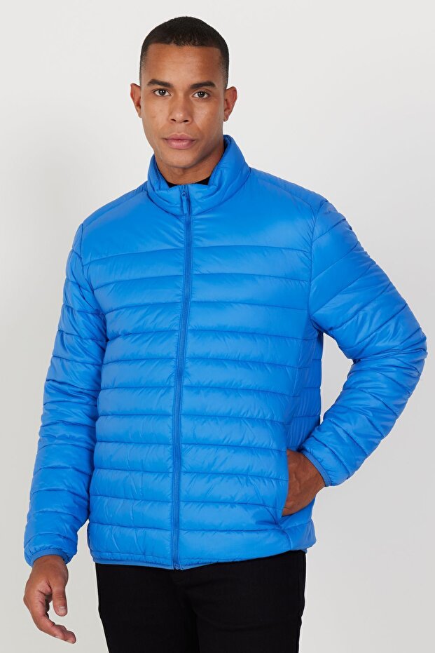 Men's Blue Standard Fit Regular Cut Stand Collar Ultra Light Fiber Filled Coat