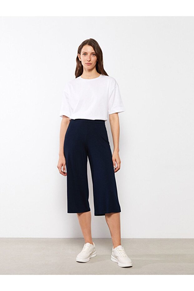 Women's Flat Capri with Elastic Waist