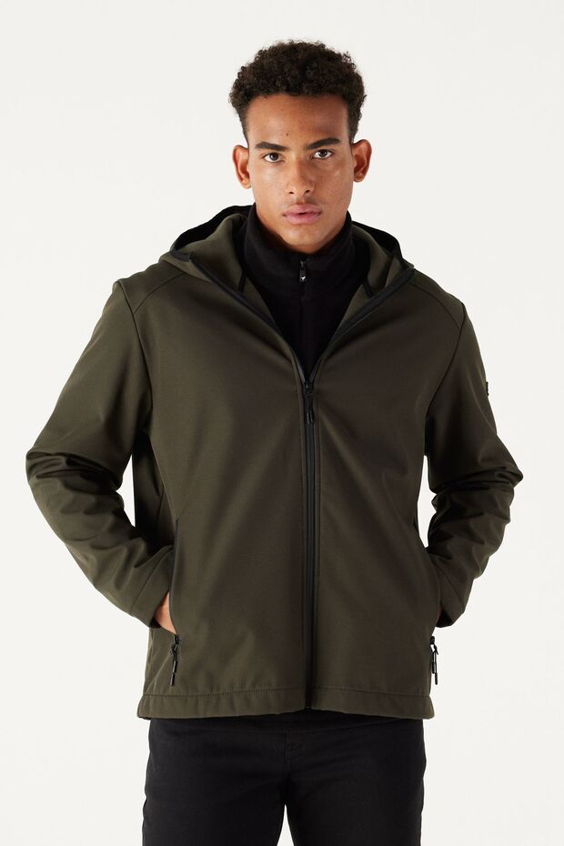 Erkek Yeşil Standart Fit Normal Kesim Dik Yaka Softshell Mont - 1