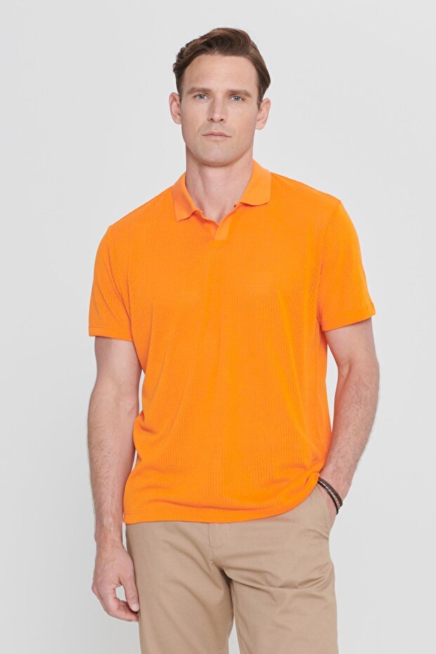 Men's Orange Regular Fit Relaxed Cut Polo Collar Label Detailed T-Shirt