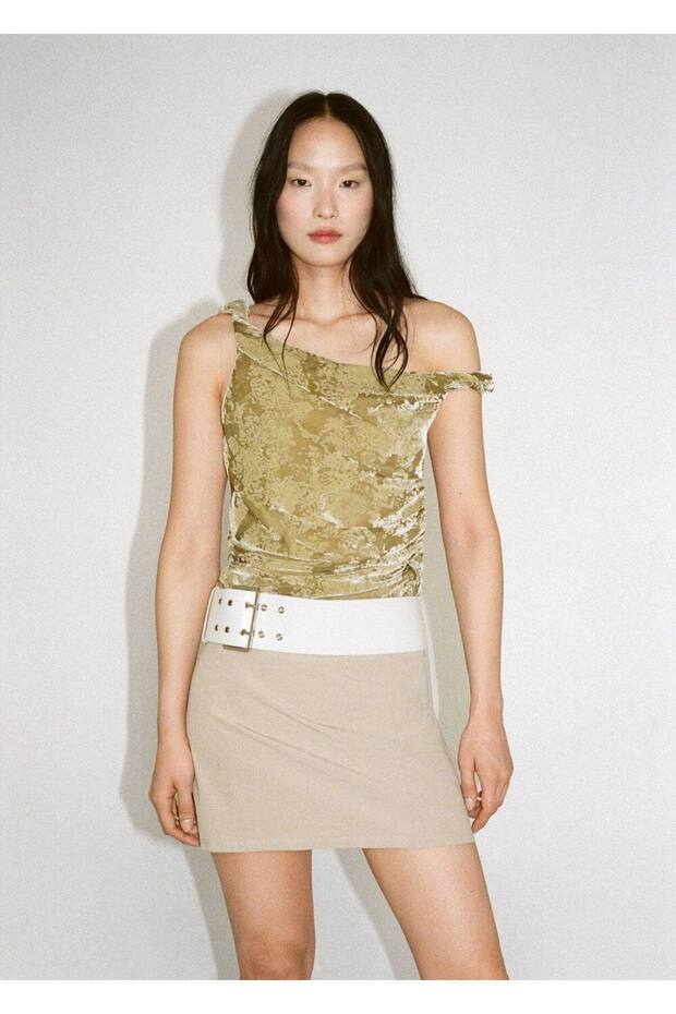 Kadife detaylı drape bluz - 5