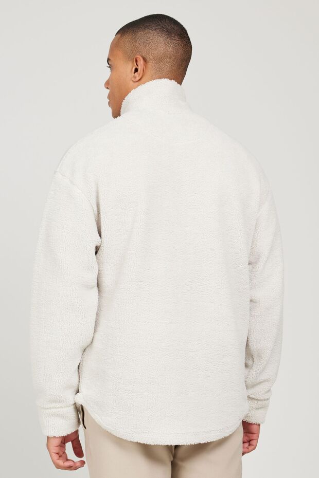 Męska beżowa bluza oversize o luźnym kroju ze stójką i kołnierzem typu bato, polarowa bluza typu sherpa - 7