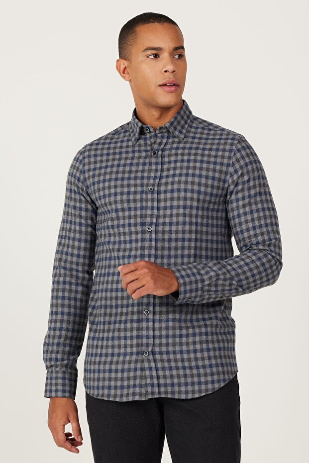 Men's Navy Blue Slim Fit Slim Fit Hidden Button Collar Checkered Thick Tufted Winter Shirt