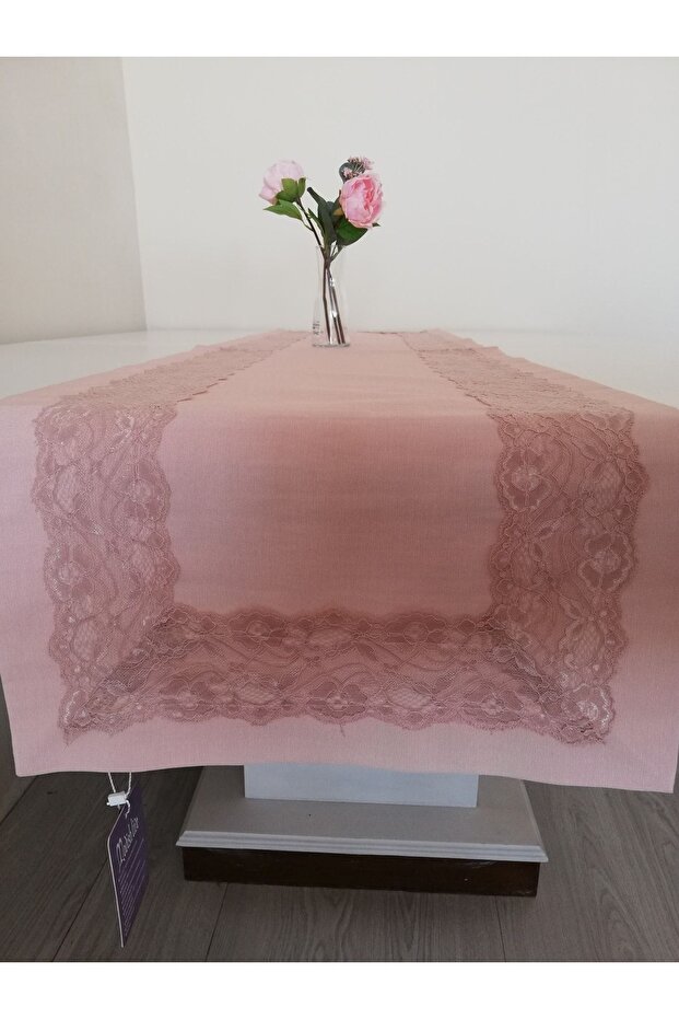 Pembe Dantelli Runner - 1