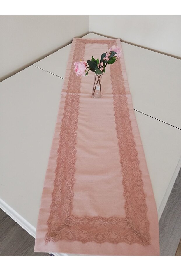 Pembe Dantelli Runner - 5
