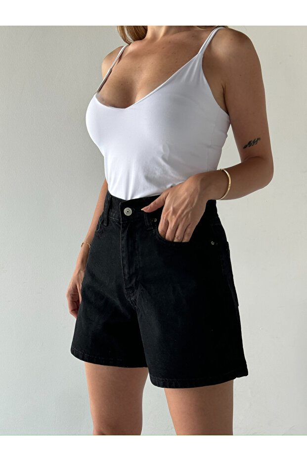 Black Classic Mom Jean Shorts - Women