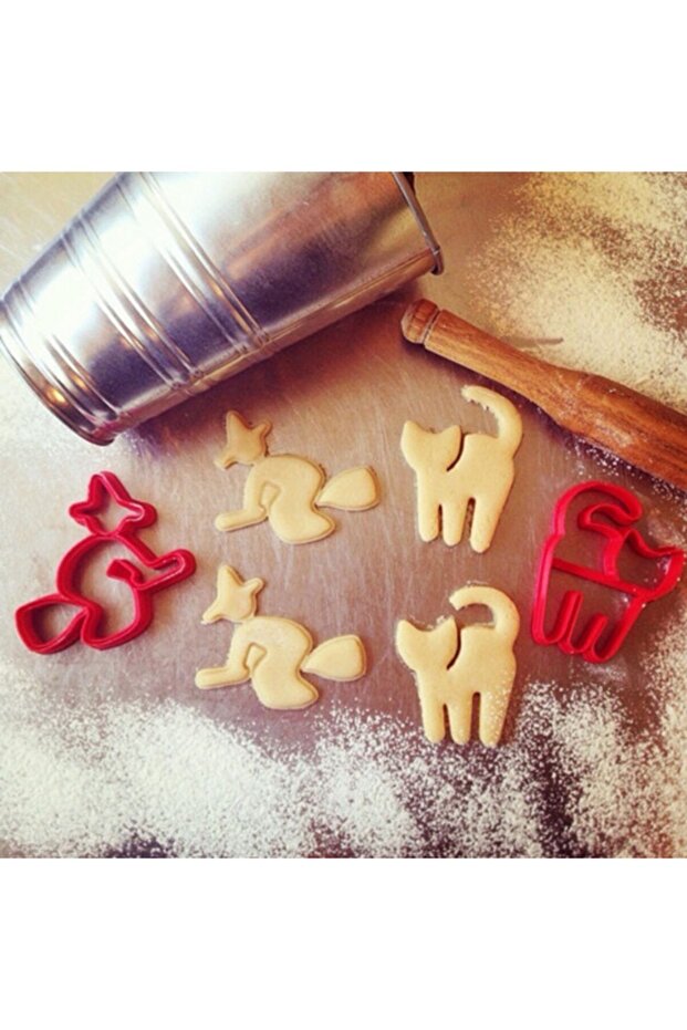 قالب بسكويت الساحرة والقط (الهالوين) - 1