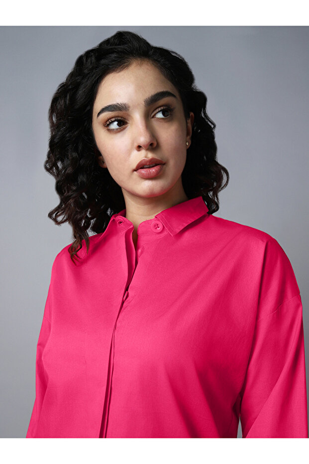 قميص بقصة عادية وفتحة مخفية صلبة - 4