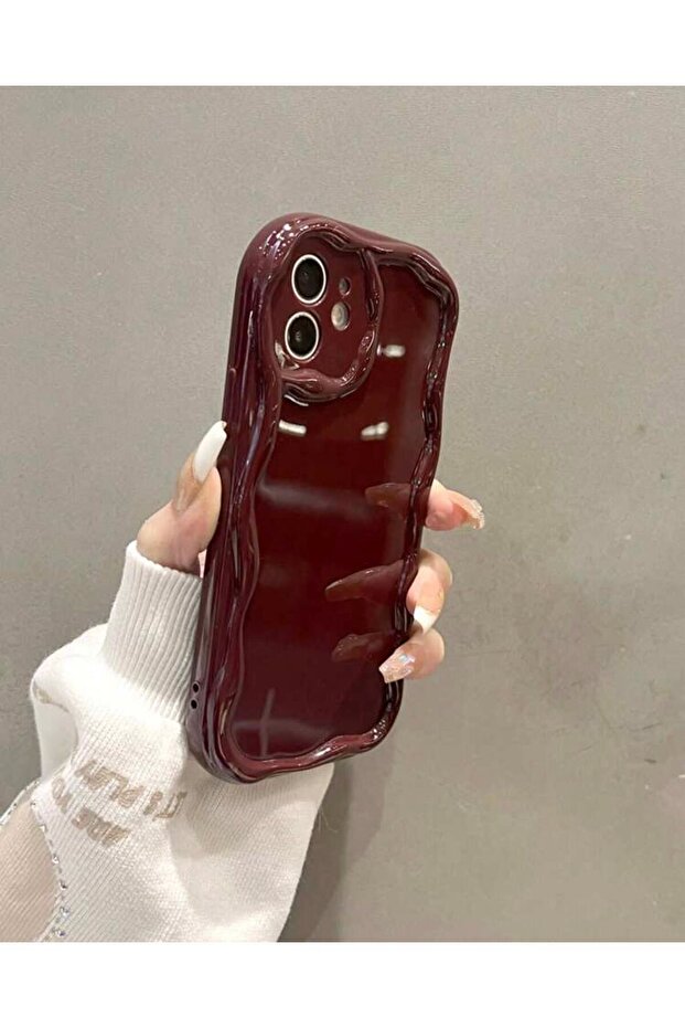 حافظة آيفون 11 بلون أحمر كلاريت ونمط مموج عادي - 4