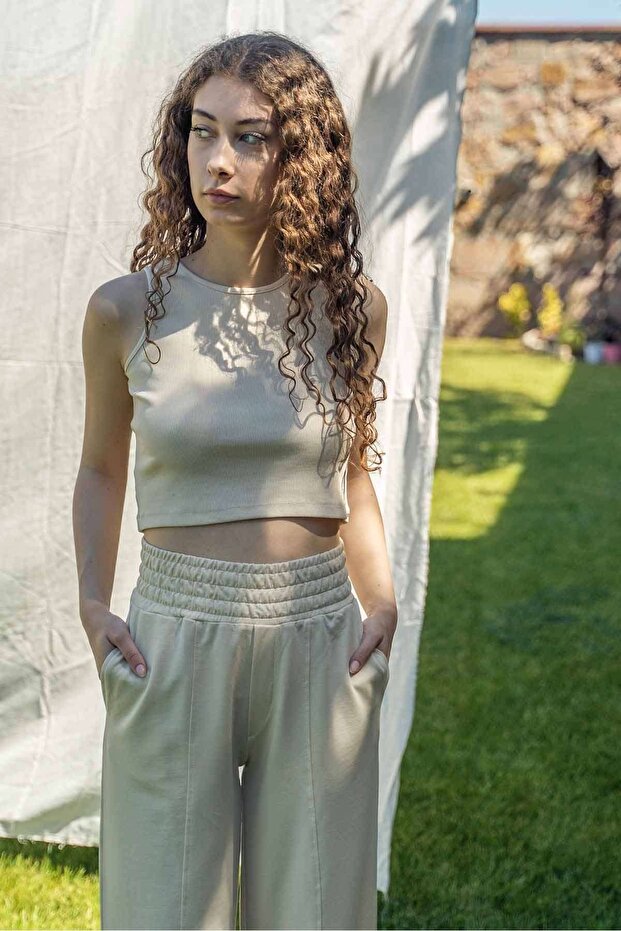 Halter Yaka Crop Atlet