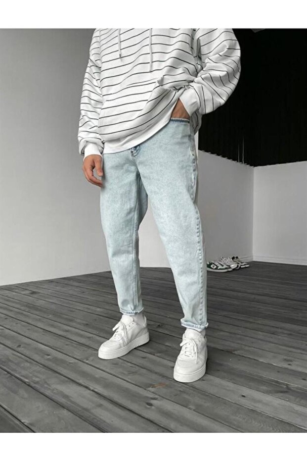 Light Blue Boyfriend Jeans