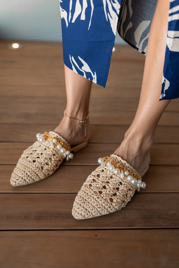 Belka Women's Beige Pearl Detail Straw Slippers