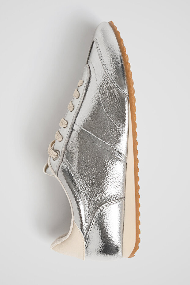 أحذية رياضية فضية - 6
