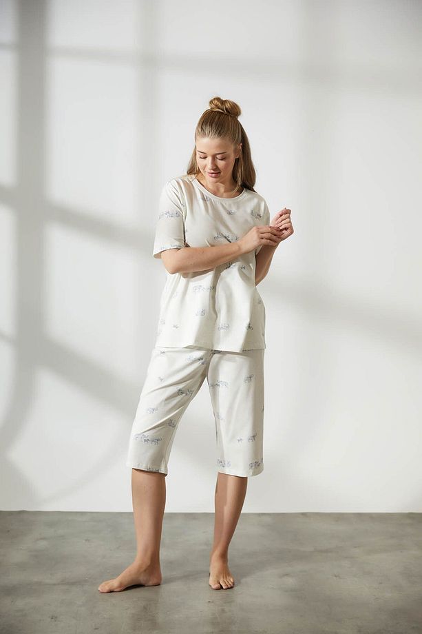 Kadın Plus Size Pamuklu Kısa Kollu Kapri Pijama Takımı - 3