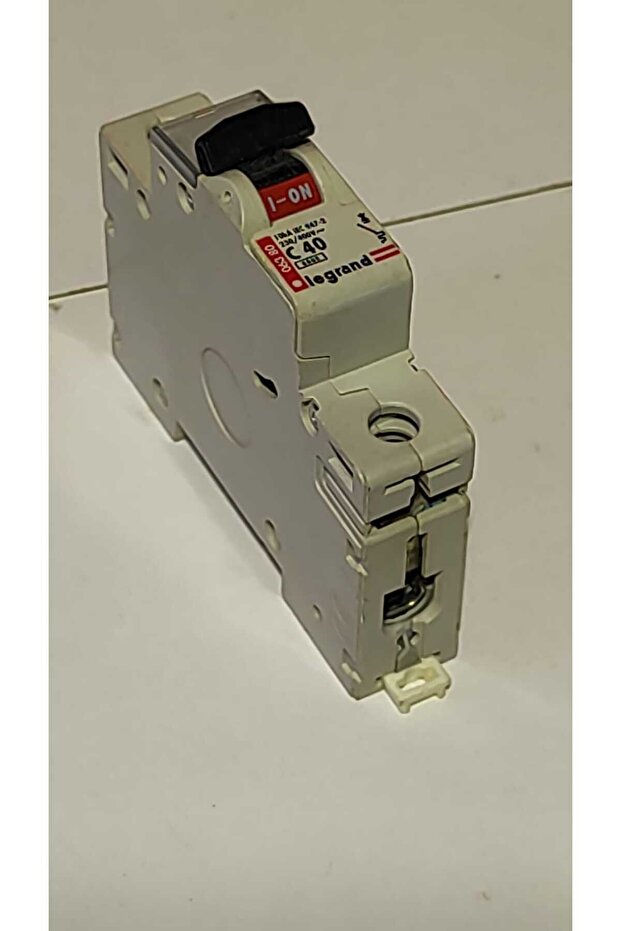 C SERİSİ 40A TEKLİ SİGORTA - 1
