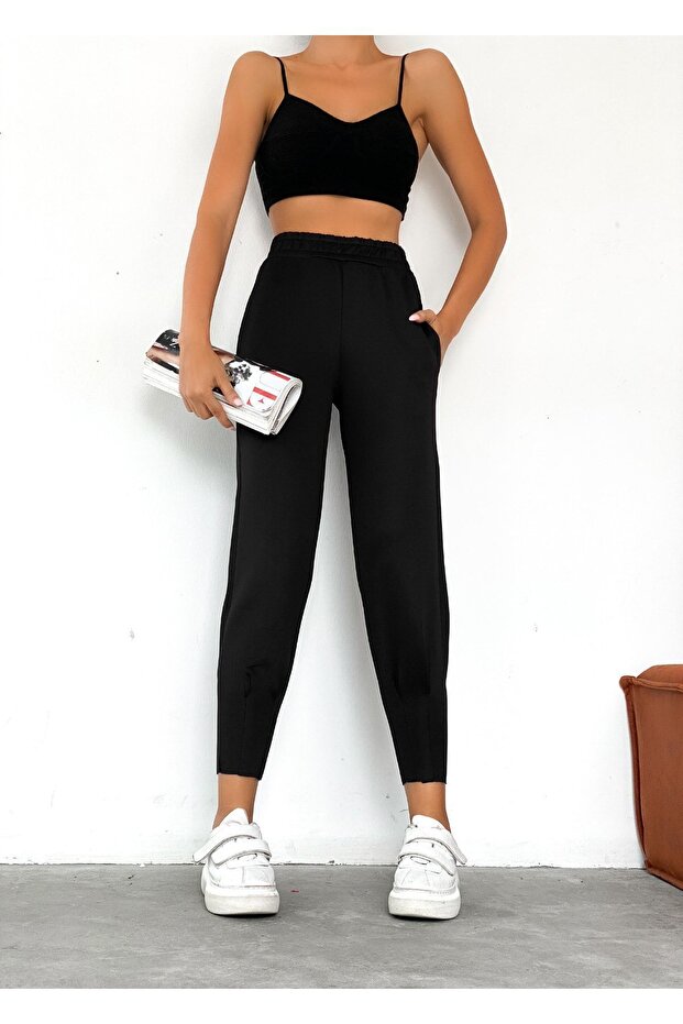 Women's Black High Waist Pleated Trousers