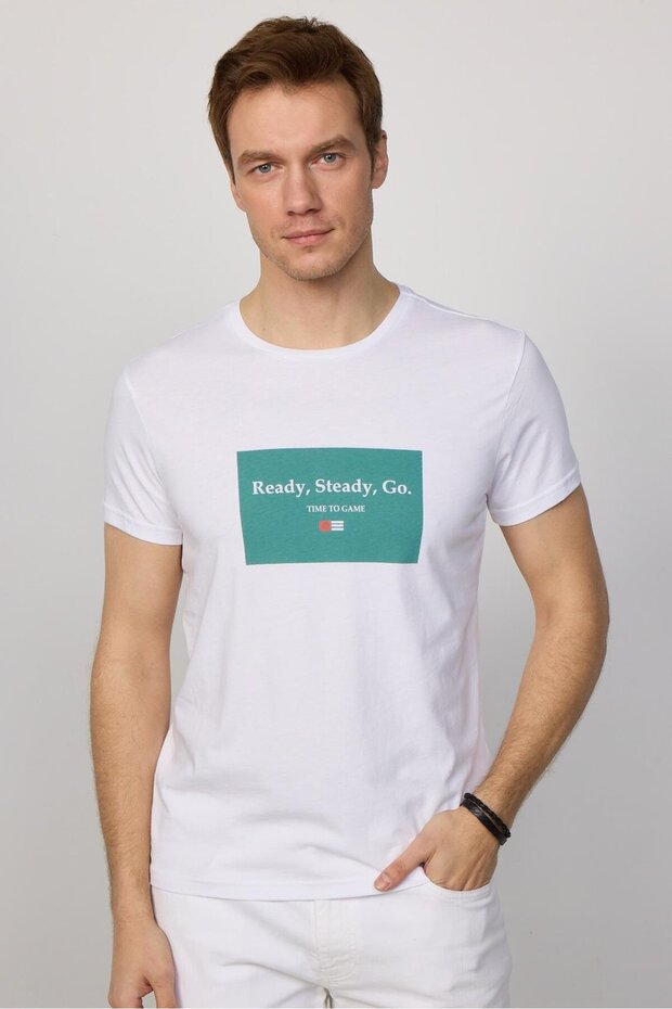 Men's Slim Fit Slim Fit 100% Cotton Soft Texture Printed White Crew Neck T-Shirt
