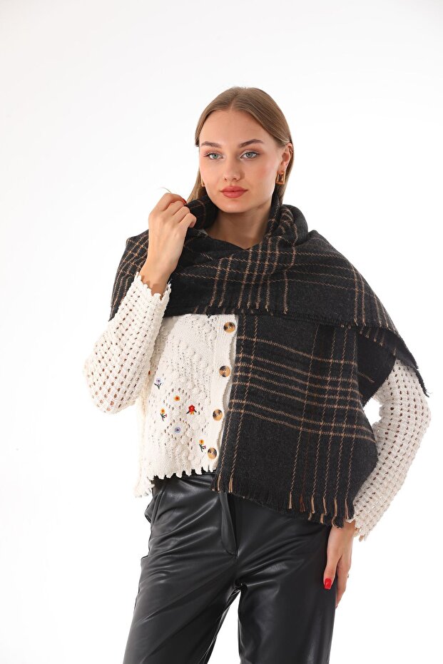 Women's Soft Textured Black-beige Plaid Scarf