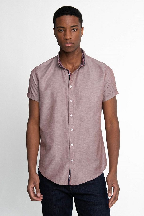 Erkek Slim Fit Dar Kesim Kısa Kollu Pamuklu Oxford Doku Kolay Ütülenebilir Bordo Düğmeli Yaka Gömlek - 2