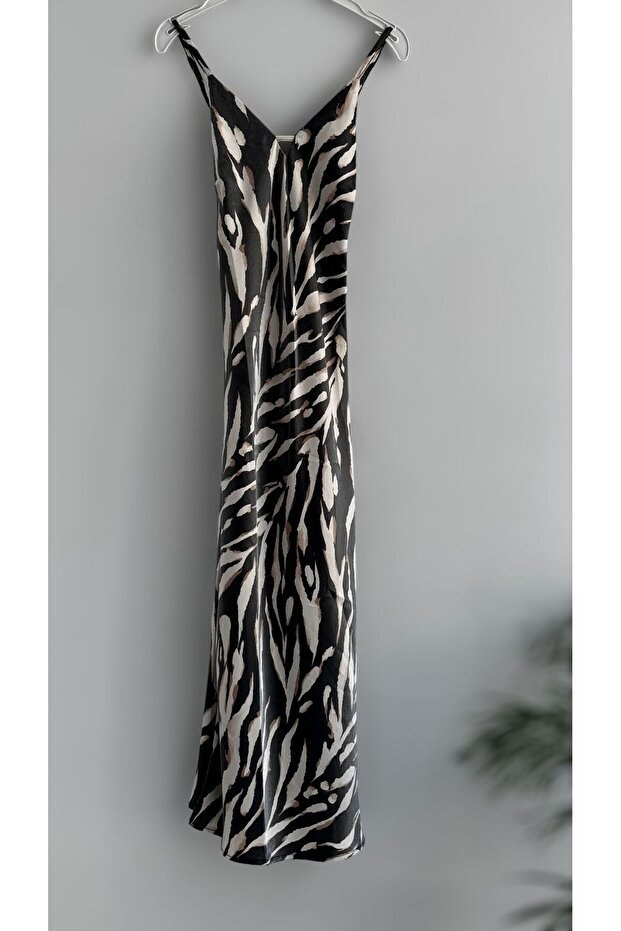 SİYAH ZEBRA DESEN SATEN İP ASKILI UZUN ELBİSE - 6