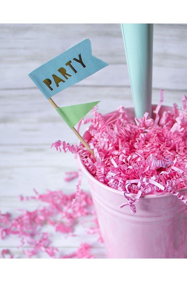 Zigzag Kırpık Kağıt – Pembe – 500gr Kutu İçi Süsleme – Kırpıntı Zigzag Z Kağıt - 1