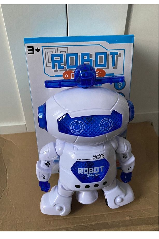 Işıklı Ve Müzikli 360 Derece Dönen Pervaneli Dansçı Oyuncak Robot - 1
