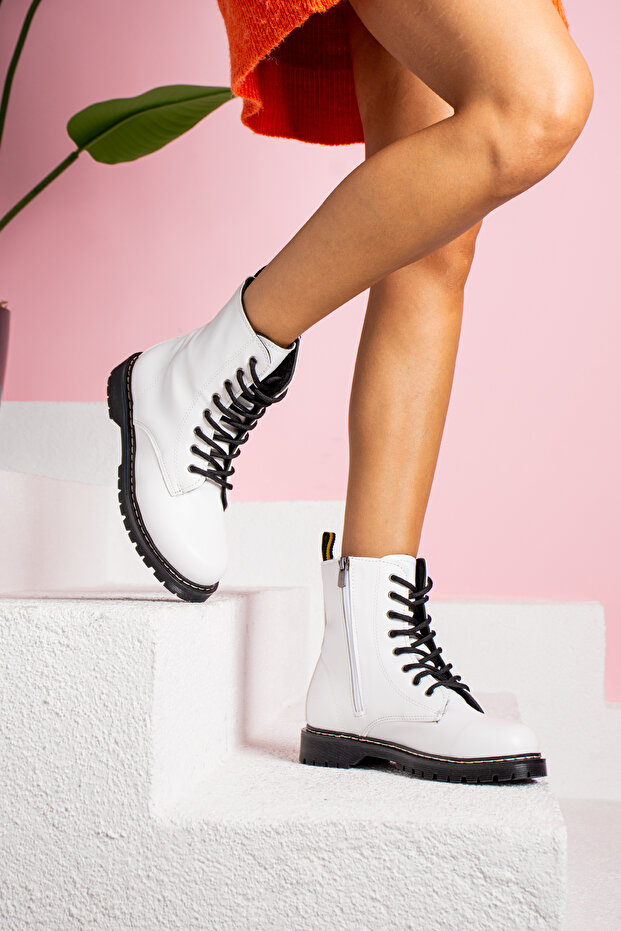 Beyaz Kadın Postal Bot - 3