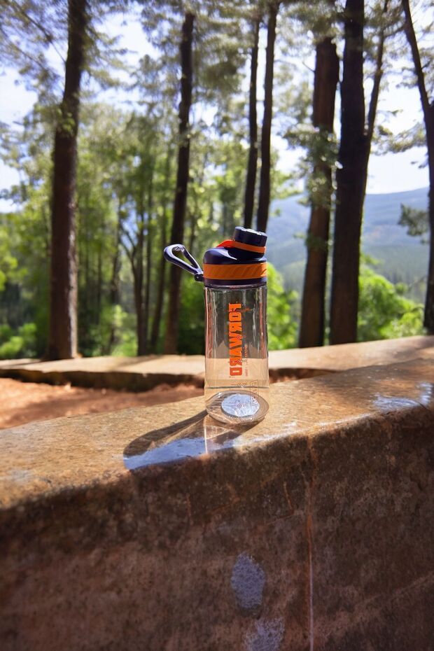 750 ml Capacity - Water Bottle and Flask with Finger Strap and Rotatable Lid - 3
