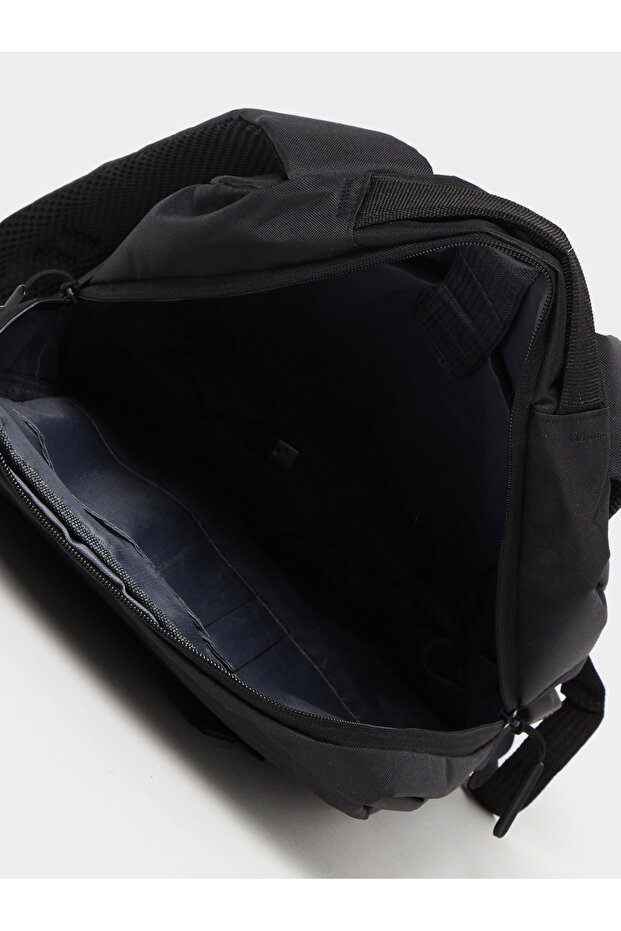 حقيبة ظهر بسحاب أمامي مع منفذ USB - 4