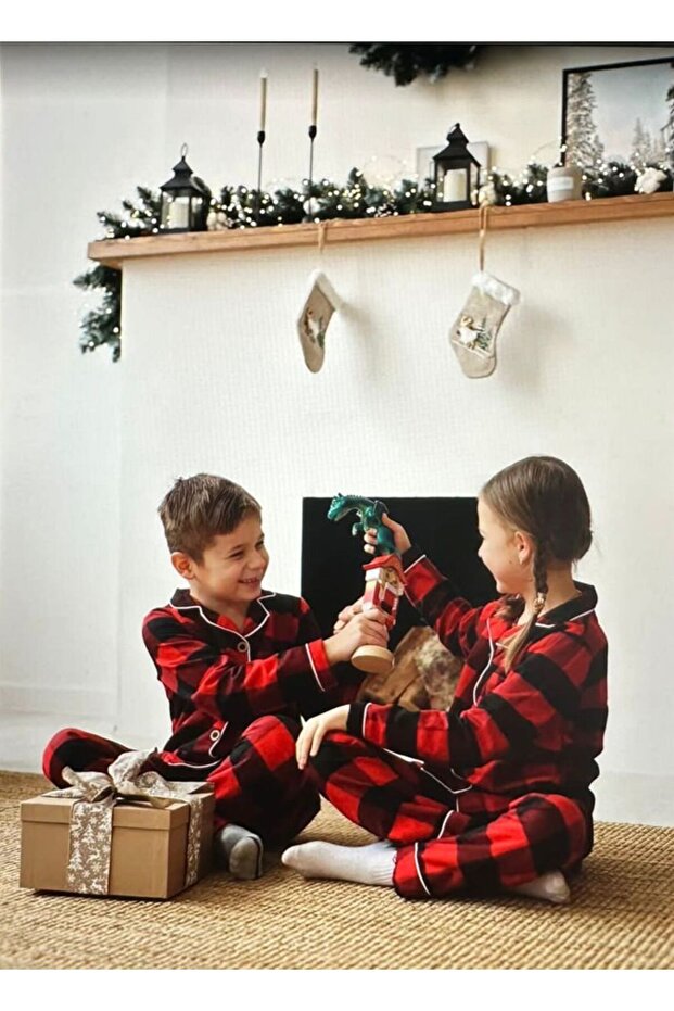 طقم بيجامة بنمط منقوش - 3