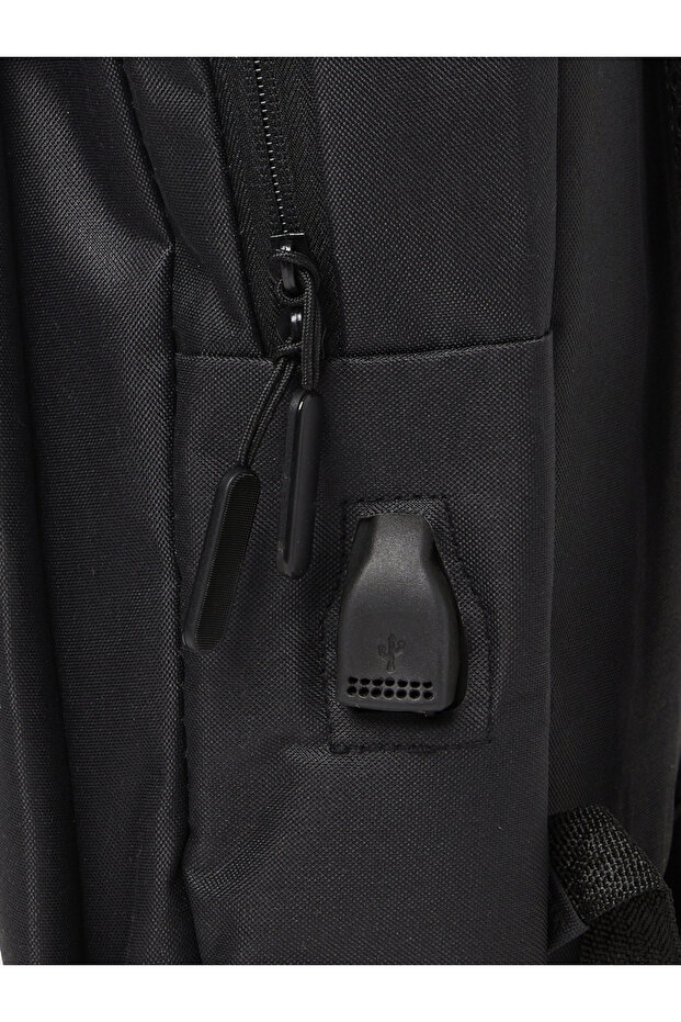 حقيبة ظهر بسحاب أمامي مع منفذ USB - 5