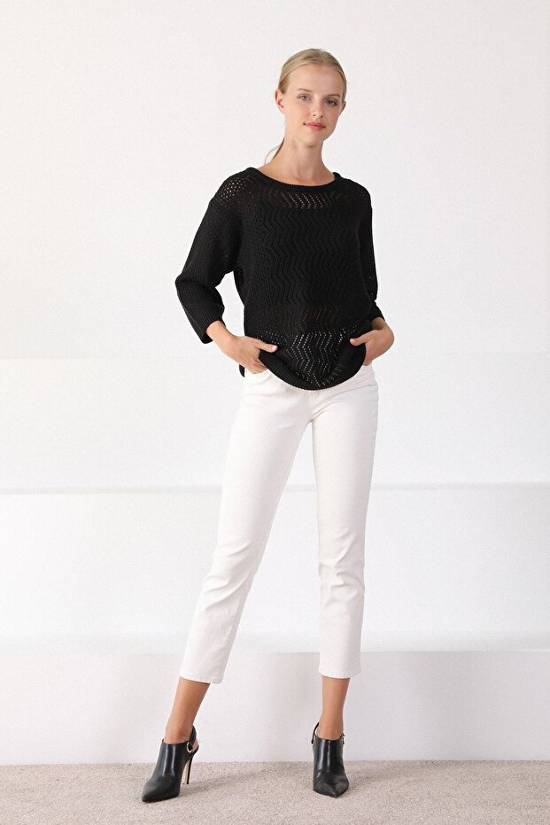 Women's Black O-Neck Openwork Wool Knitwear Sweater